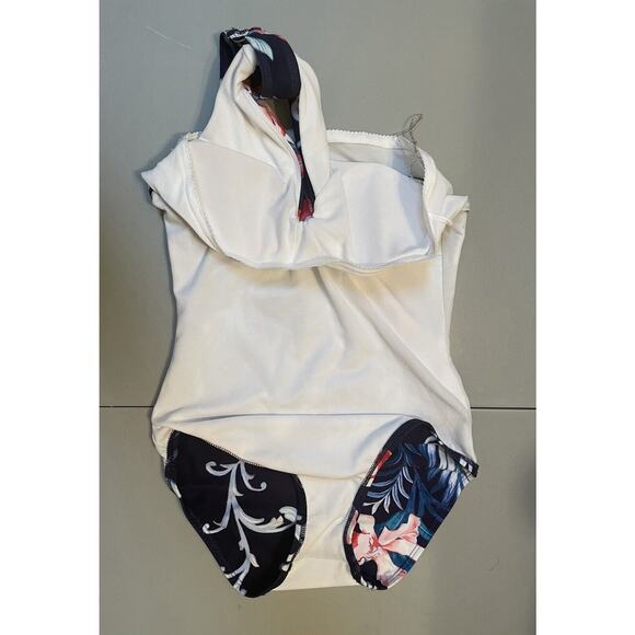 Carmen‎ Marc Valvo Womens 1 Piece One Shoulder Swimsuit Size 6 Multicolor Floral - Picture 4 of 8